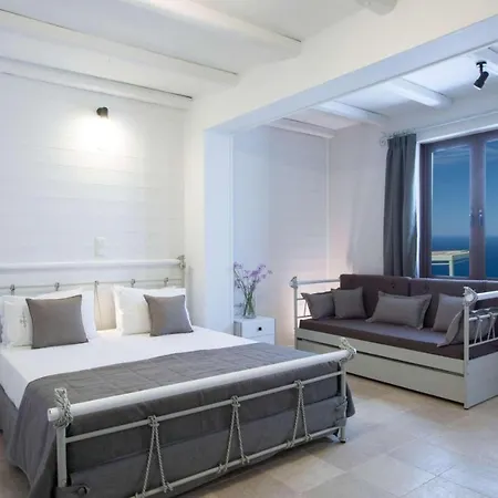 Aqua Terra Theo 3 Bed Superior * Tsoukaladhes